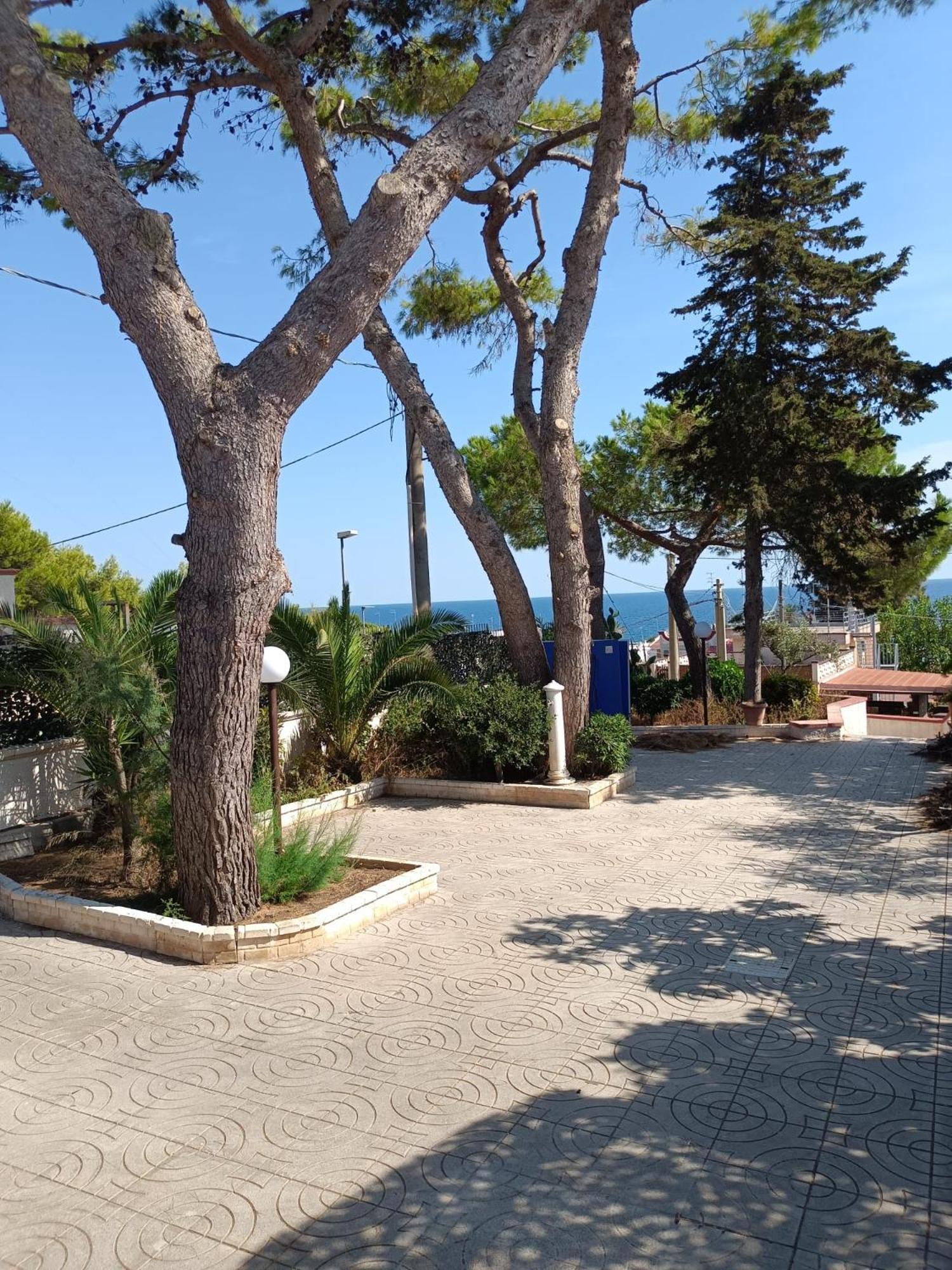 Pm 1 Via Ovidio Guest House Leporano Esterno foto